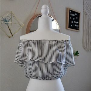 Off the Shoulder crop top - Striped